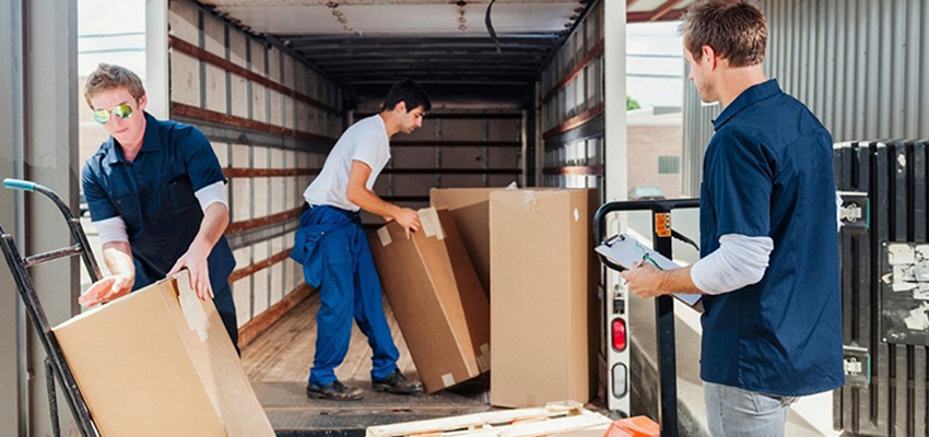 Loading and Unloading Crew